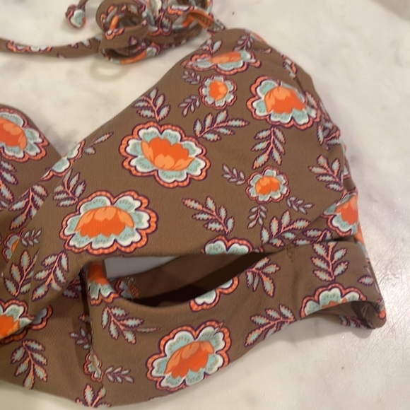 Letarte Floral Printed Crossover Swim Top - Picture 10 of 10